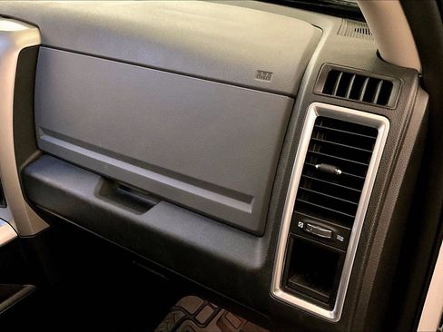 Used 2019 RAM 1500 Classic Warlock image 15