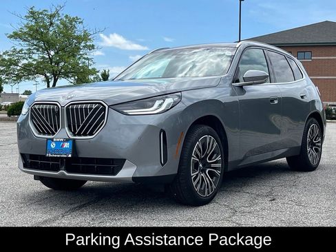 Used 2025 BMW X3 xDrive30i w/ Premium Package AWD/4WD image 3