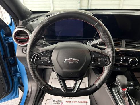 Used 2025 Chevrolet Trax RS w/ Driver Confidence Package image 42