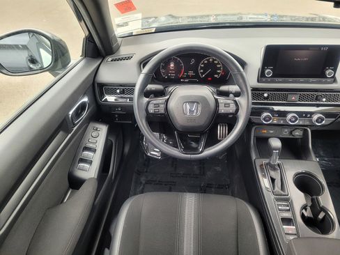 Used 2024 Honda Civic Sport image 13