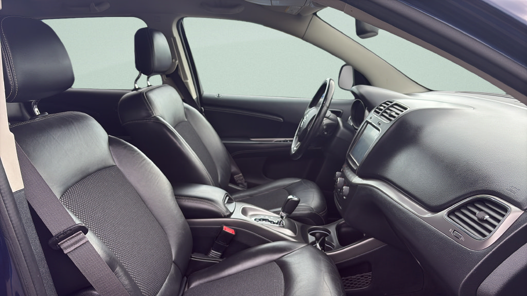 Used 2017 Dodge Journey Crossroad FWD image 19