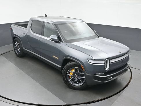 Used 2024 Rivian R1T Adventure AWD/4WD image 33