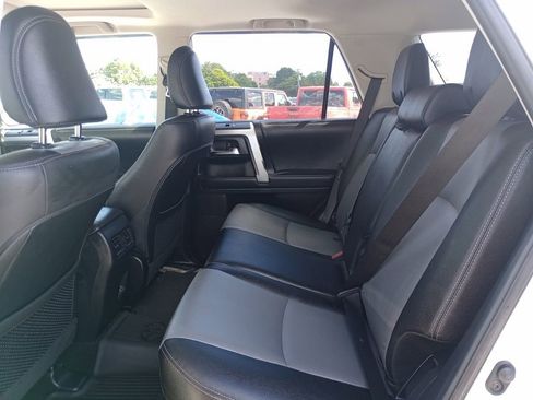 Used 2021 Toyota 4Runner SR5 Premium image 11