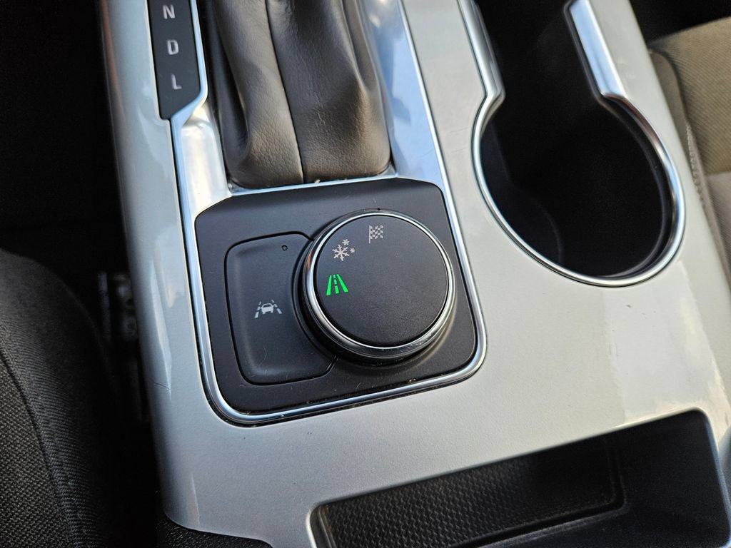 Used 2025 Chevrolet Blazer LT FWD image 32