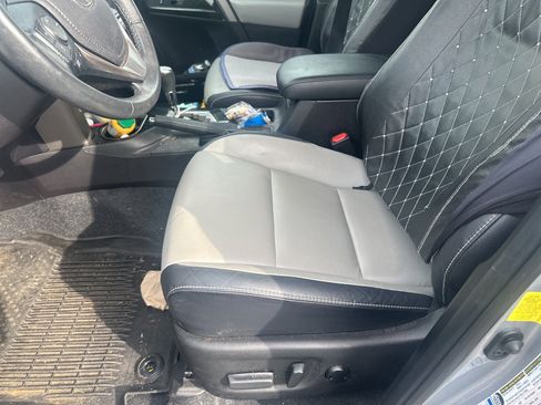 Certified 2018 Toyota RAV4 Limited w/ All Weather Liner Package image 9