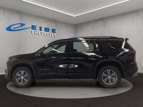 New 2026 Chevrolet Traverse LT w/ Driver Confidence Package image 6