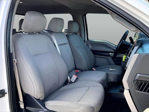 Used 2017 Ford F150 XLT w/ Equipment Group 302A Luxury image 7