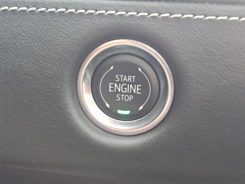 Used 2025 Cadillac Escalade V AWD/4WD image 37