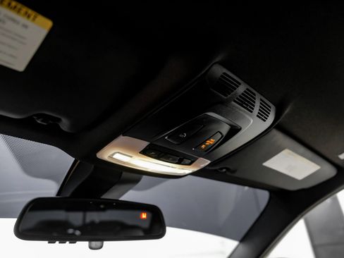 Used 2017 BMW M3 Sedan image 34