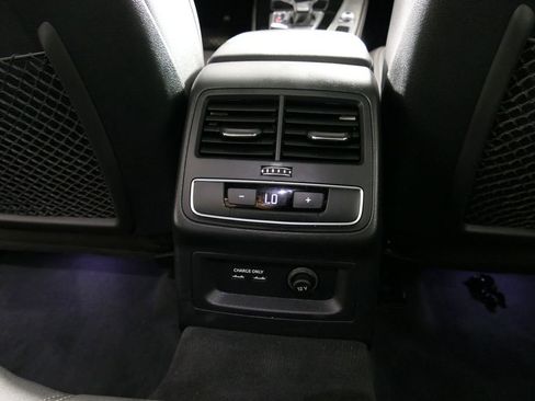 Used 2021 Audi A4 2.0T Premium Plus w/ Premium Plus Package AWD/4WD image 5