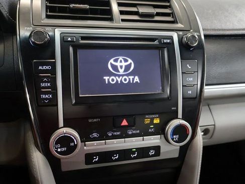 Used 2012 Toyota Camry SE image 21