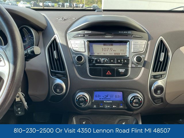 Used 2011 Hyundai Tucson Limited AWD/4WD image 24
