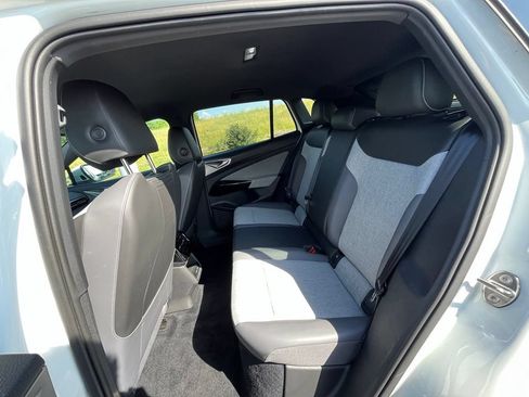 Certified 2024 Volkswagen ID.4 Pro AWD/4WD image 20