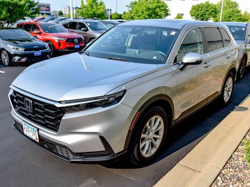 Used 2024 Honda CR-V EX image 1