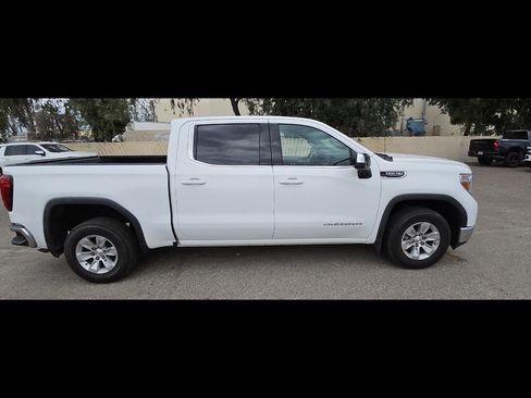 Used 2020 GMC Sierra 1500 SLE w/ SLE Value Package RWD image 19