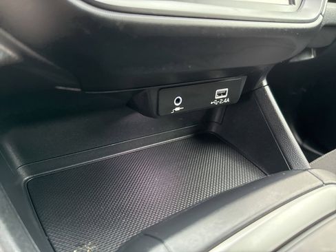 Certified 2025 Subaru Impreza 2.0i image 33