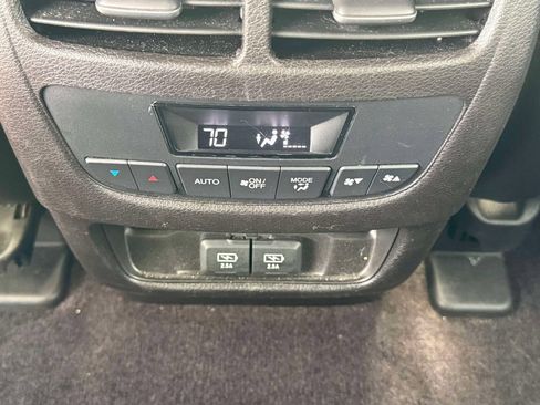Used 2017 Acura MDX SH-AWD image 12
