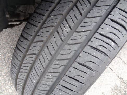 Certified 2018 Ford EcoSport S image 27