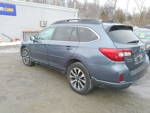 Used 2016 Subaru Outback 2.5i Limited image 10
