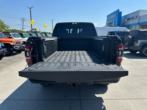 Used 2024 RAM 3500 Limited AWD/4WD image 9