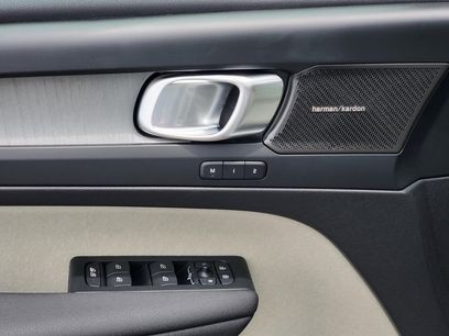 New 2026 Volvo XC40 B5 Ultra w/ Protection Package Premier