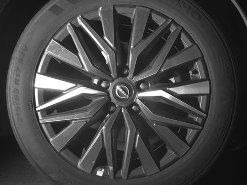 Used 2025 Nissan Altima 2.5 SV image 13