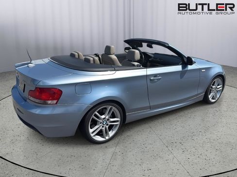 Used 2010 BMW 135i Convertible RWD image 3