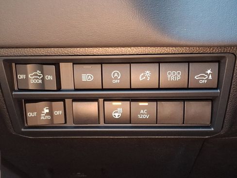 New 2026 Toyota Tundra Platinum AWD/4WD image 19