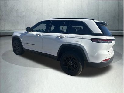 New 2026 Jeep Grand Cherokee Altitude