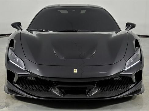 Used 2022 Ferrari F8 Tributo RWD image 4