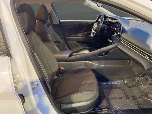 Used 2021 Hyundai Elantra SEL w/ Convenience Package image 32