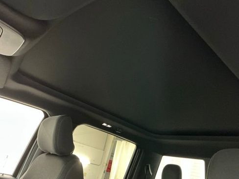 Used 2022 Ford F150 XLT w/ Equipment Group 302A High image 17