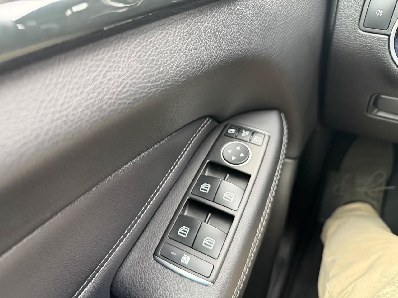 Used 2017 Mercedes-Benz GLE 350 4MATIC image 32