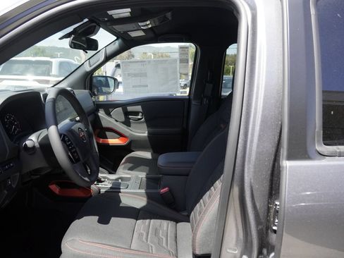 New 2026 Nissan Frontier Pro-X w/ Pro-X Convenience Package RWD image 15