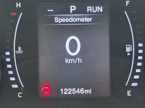 Used 2017 Jeep Renegade Latitude FWD image 16