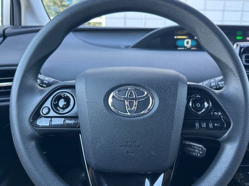 Certified 2021 Toyota Prius LE w/ Carpet Mat Package (TMS) FWD image 22