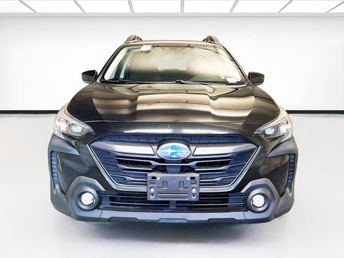 Used 2023 Subaru Outback Premium AWD/4WD image 2