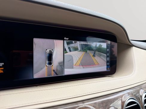 Used 2019 Mercedes-Benz S 560 Sedan image 25
