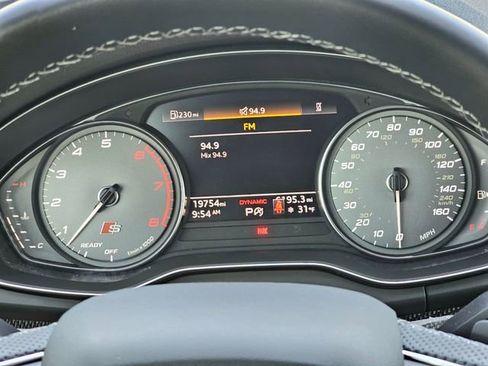 Used 2022 Audi SQ5 Premium image 33