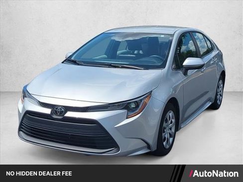 Used 2025 Toyota Corolla LE FWD image 1