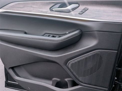 New 2025 Jeep Grand Cherokee Limited image 15