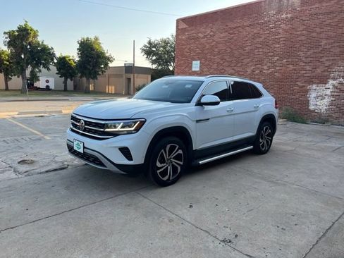 Used 2021 Volkswagen Atlas Cross Sport SEL Premium AWD/4WD image 3
