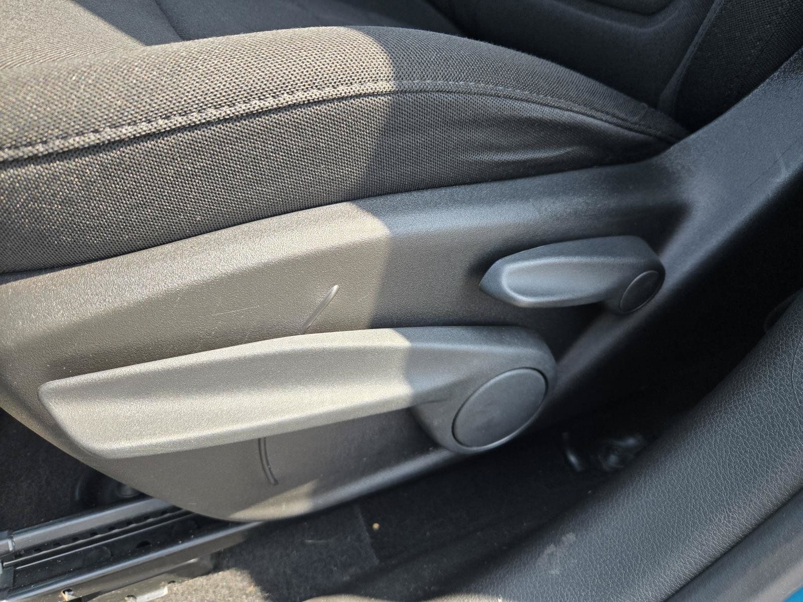Used 2022 Jeep Renegade Latitude AWD/4WD image 26