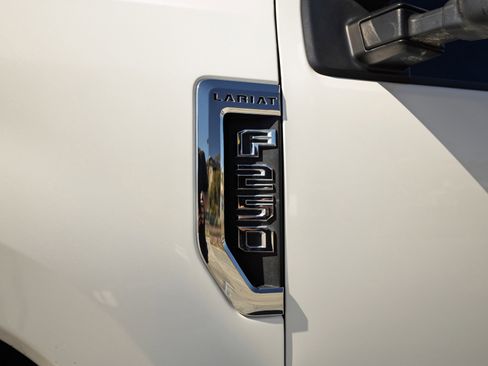 Used 2022 Ford F250 Lariat w/ Lariat Ultimate Package image 9