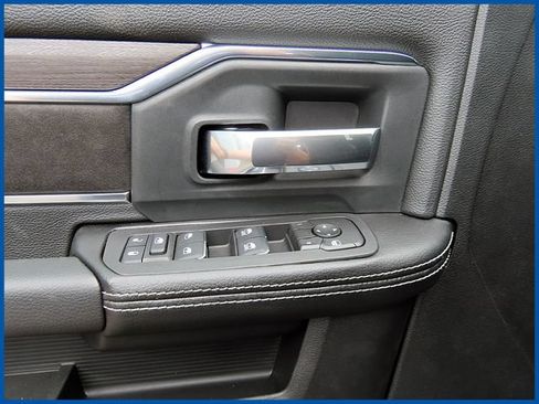 New 2026 RAM 5500 4x4 Crew Cab w/ Laramie Trim Package image 11