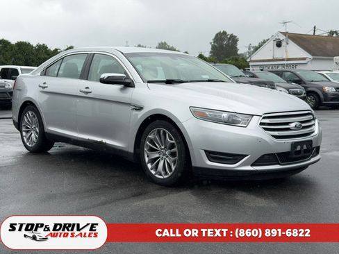 Used 2013 Ford Taurus Limited FWD image 3