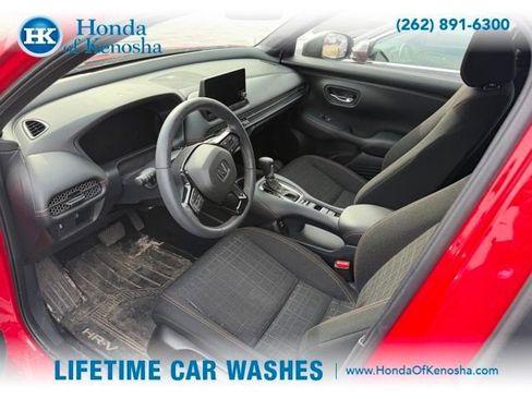Used 2025 Honda HR-V Sport image 5