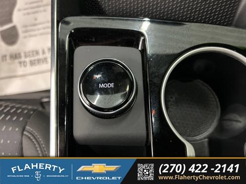 Used 2026 Chevrolet Equinox LT AWD/4WD image 30