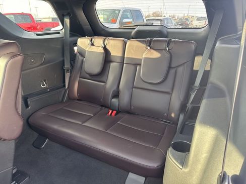 Certified 2025 Ford Explorer Platinum w/ LUX Leather Package image 27