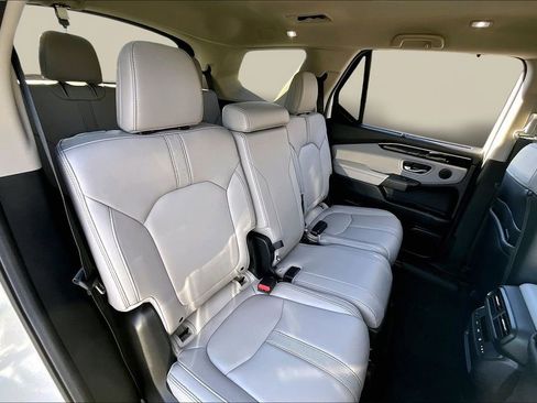 Certified 2025 Honda Pilot EX-L image 17